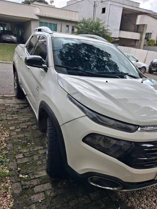 FIAT TORO 2.0 16V TURBO DIESEL VOLCANO 4WD AT9